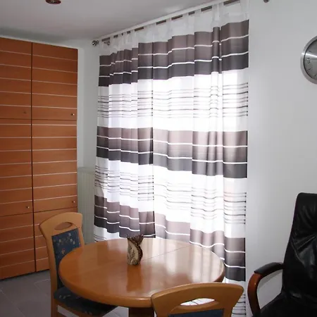 Isabel Apartmán